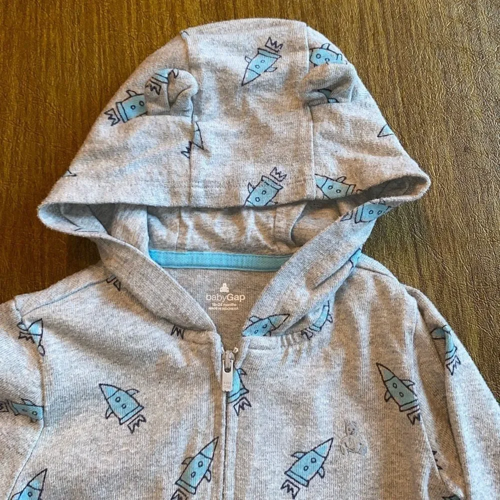 Gap zip up hoodie size 18-24 months